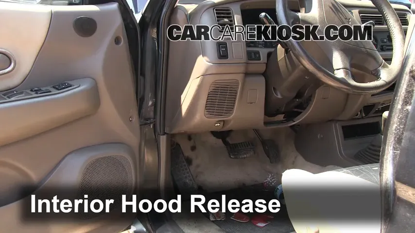1997 Mitsubishi Montero Sport XLS 3.0L V6 Hood